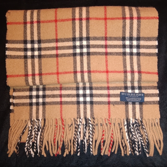 BURBERRY SCARF 🧣 - Picture 8 of 8